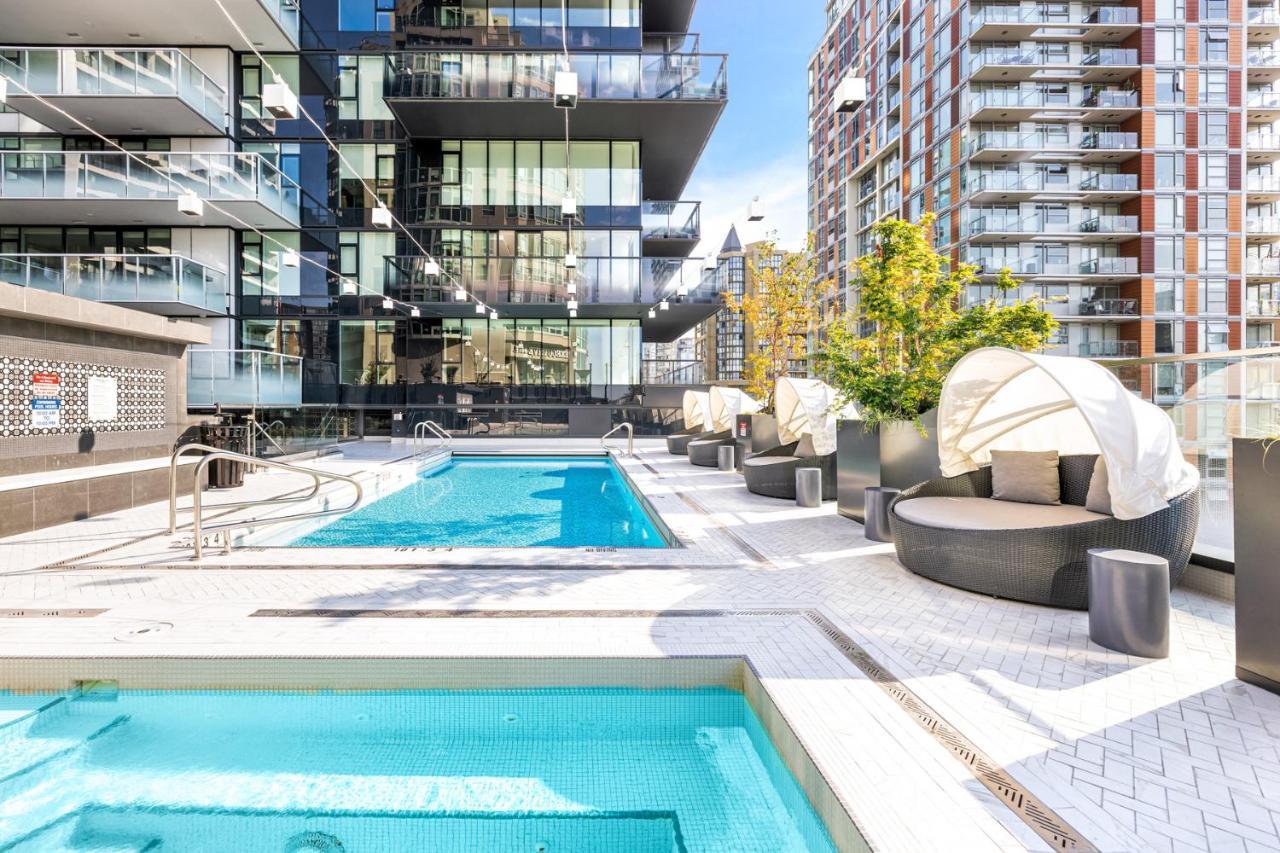 ホテル Level Downtown - Howe バンクーバー エクステリア 写真