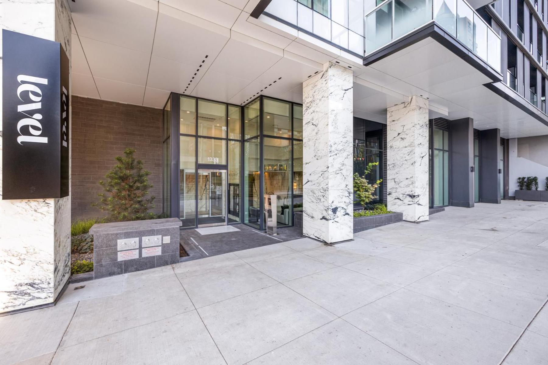 ホテル Level Downtown - Howe バンクーバー エクステリア 写真